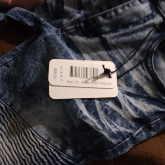 Modern stitch jeans - Picture 2 of 4